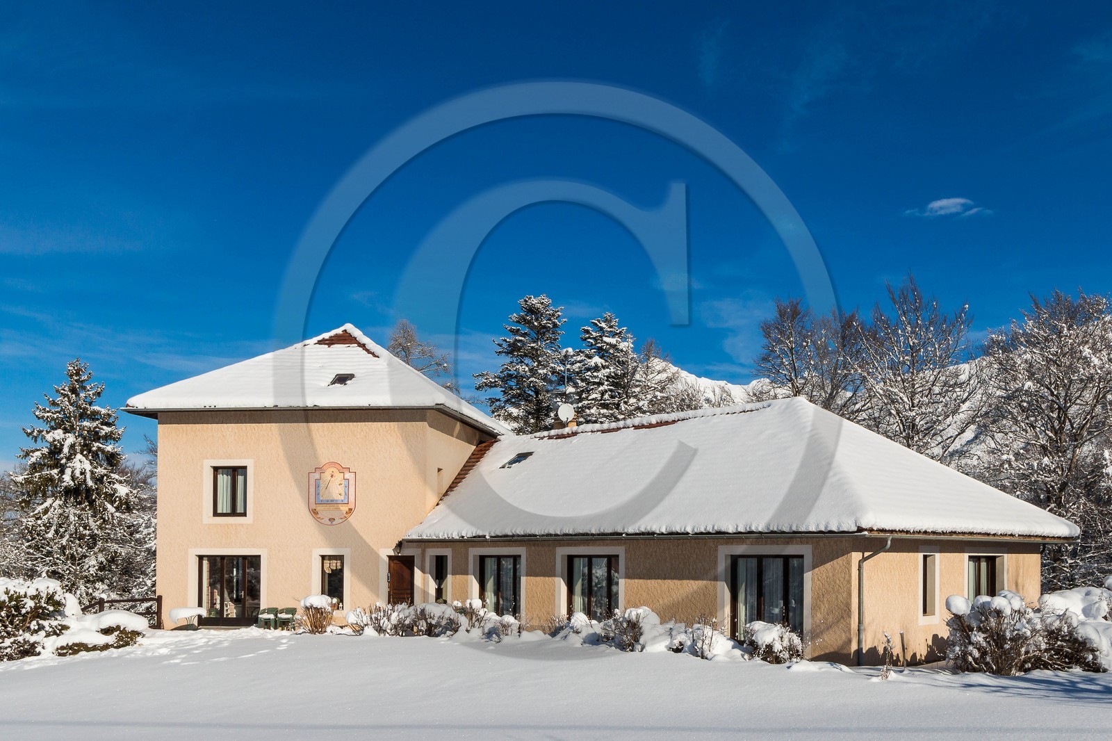 Saint-Bonnet-en-Champsaur, Chambres et table d'hôtes La Combe Fleurie